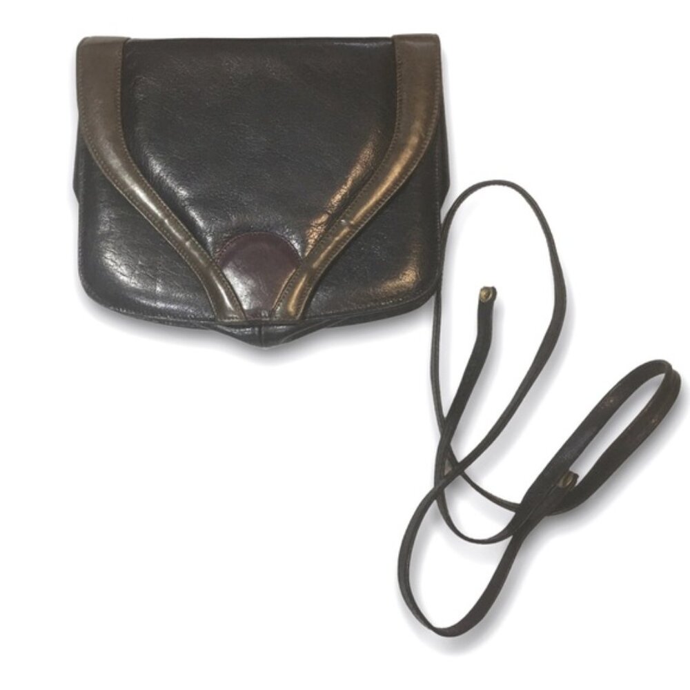 Vtg leather crossbody bag W removable strap